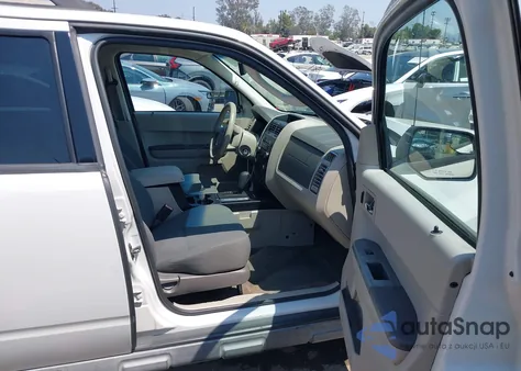 2009 Ford Escape Xls/Xls Manual из США, поврежденный, VIN 1FMCU02769KD14082